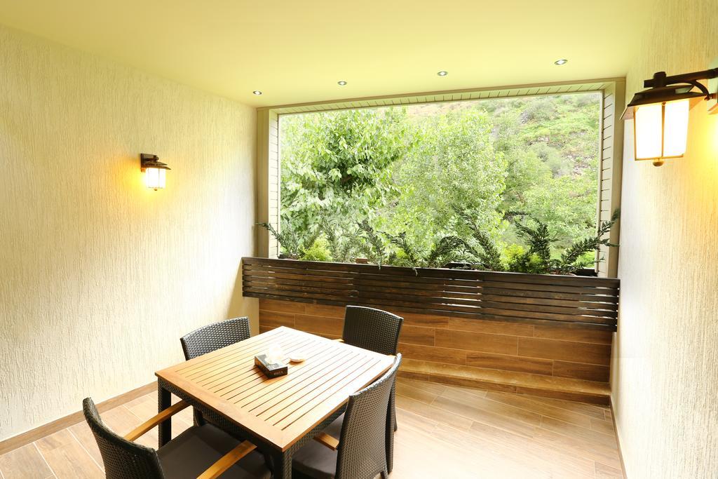 Ibiza Hotel&Spa Erivan Exterior foto